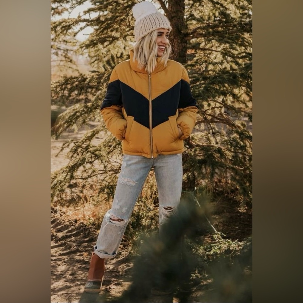 NEW | Love Tree | Roolee | Puffer Jacket | Puffer Coat | Women’s Small - Picture 7 of 7